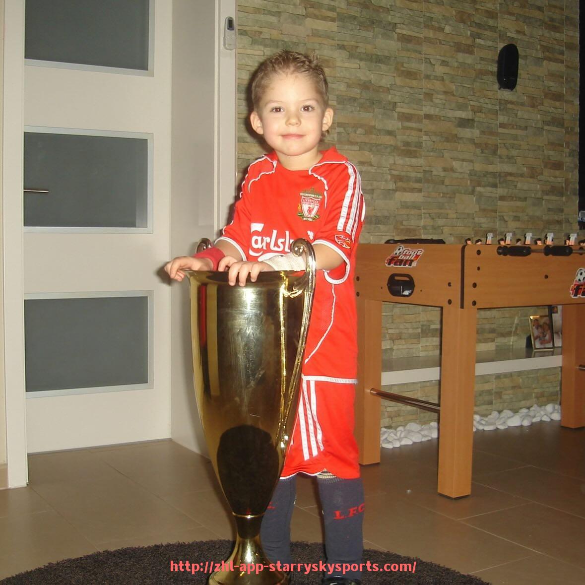 星空体育app-法甲球队财务管理模式的创新实践及其长期效益评估